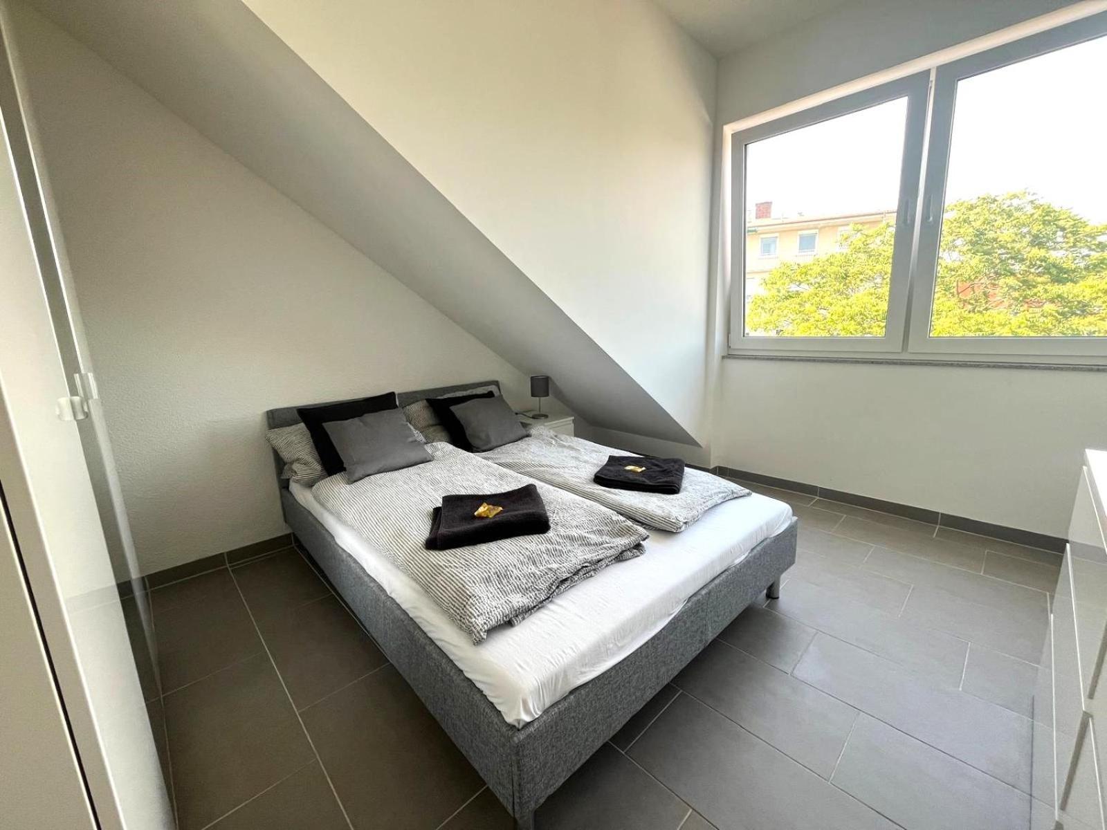 Simplex Apartments Am Europaplatz คาร์ลสรูเฮอ ห้อง รูปภาพ