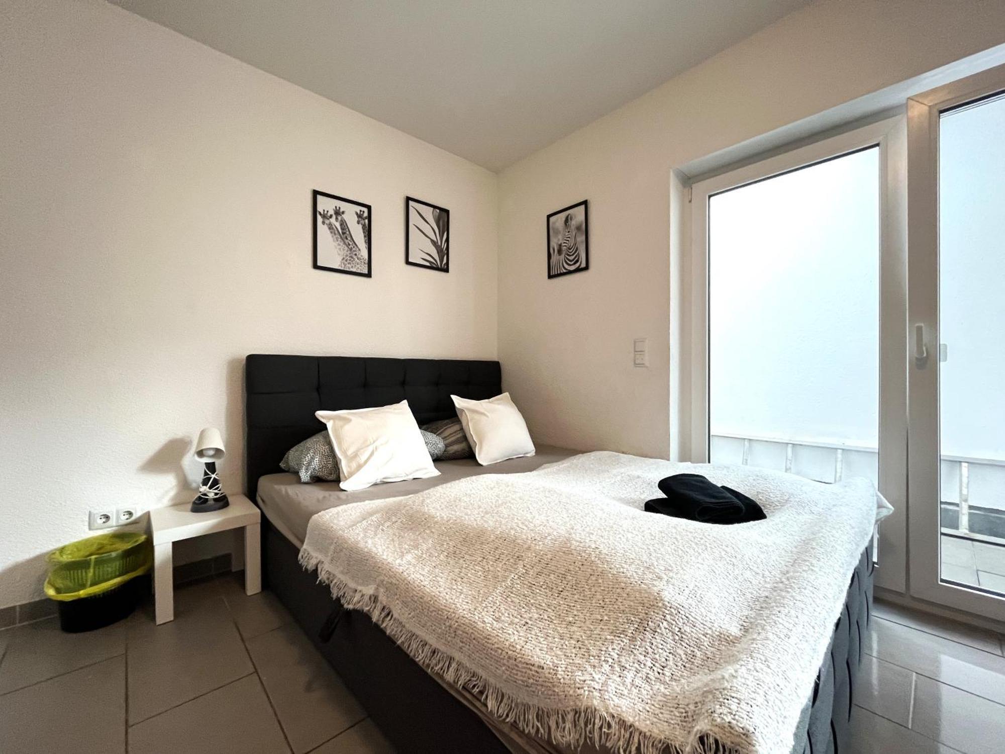 Simplex Apartments Am Europaplatz คาร์ลสรูเฮอ ห้อง รูปภาพ